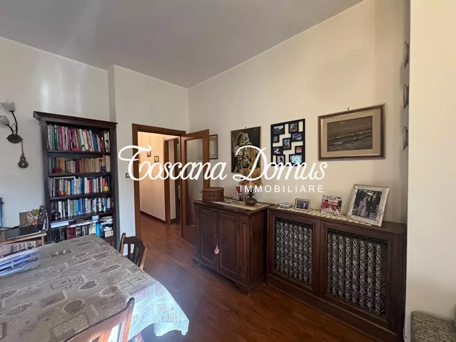 Immagine 9 di Appartamento in vendita  a Siena