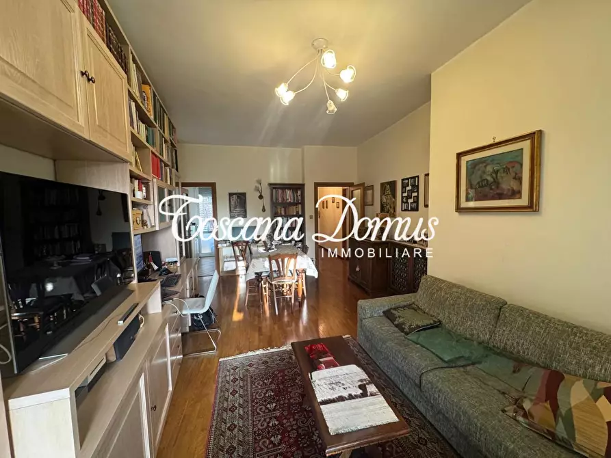 Immagine 2 di Appartamento in vendita  a Siena