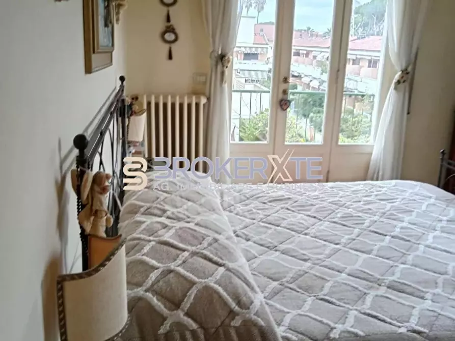 Immagine 34 di Appartamento in vendita  a Massa