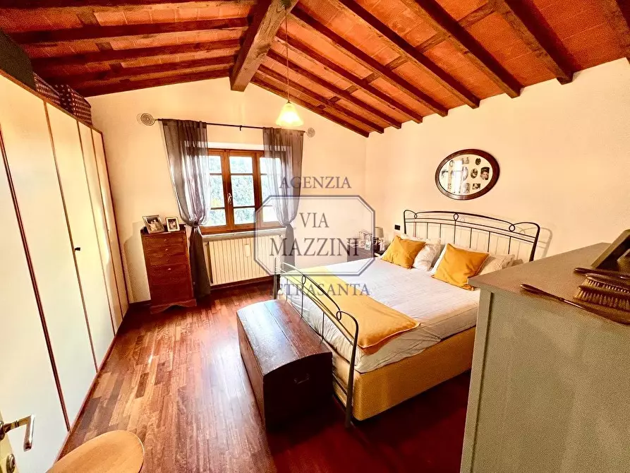 Immagine 19 di Rustico / casale in vendita  a Pietrasanta