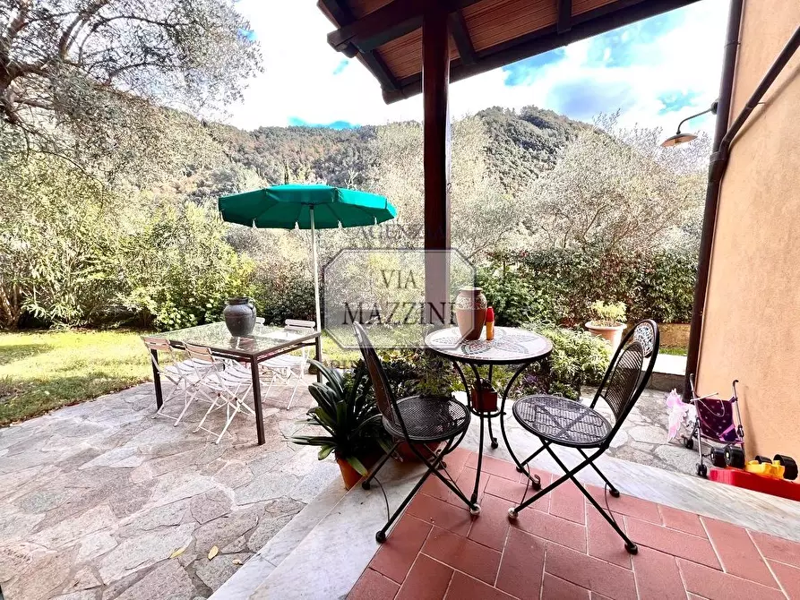 Immagine 9 di Rustico / casale in vendita  a Pietrasanta