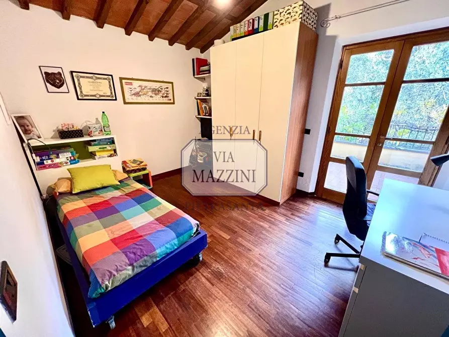 Immagine 17 di Rustico / casale in vendita  a Pietrasanta