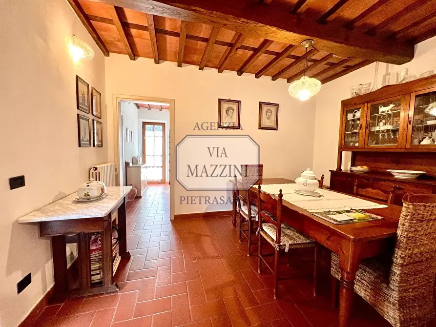 Immagine 8 di Rustico / casale in vendita  a Pietrasanta