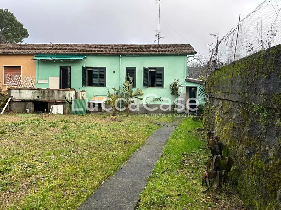 Immagine 25 di Villetta a schiera in vendita  a Barga