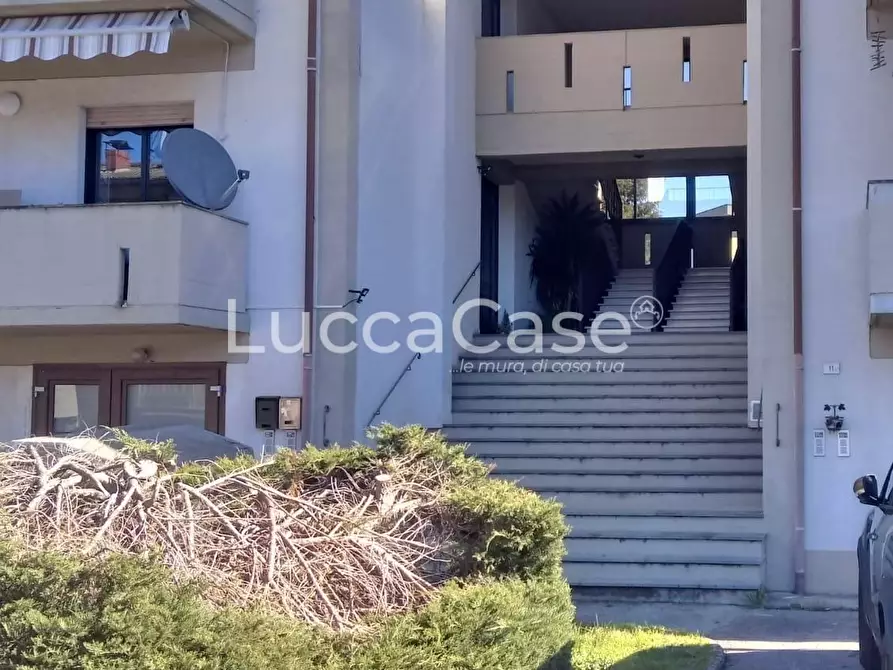 Immagine 2 di Villetta a schiera in vendita  a Barga