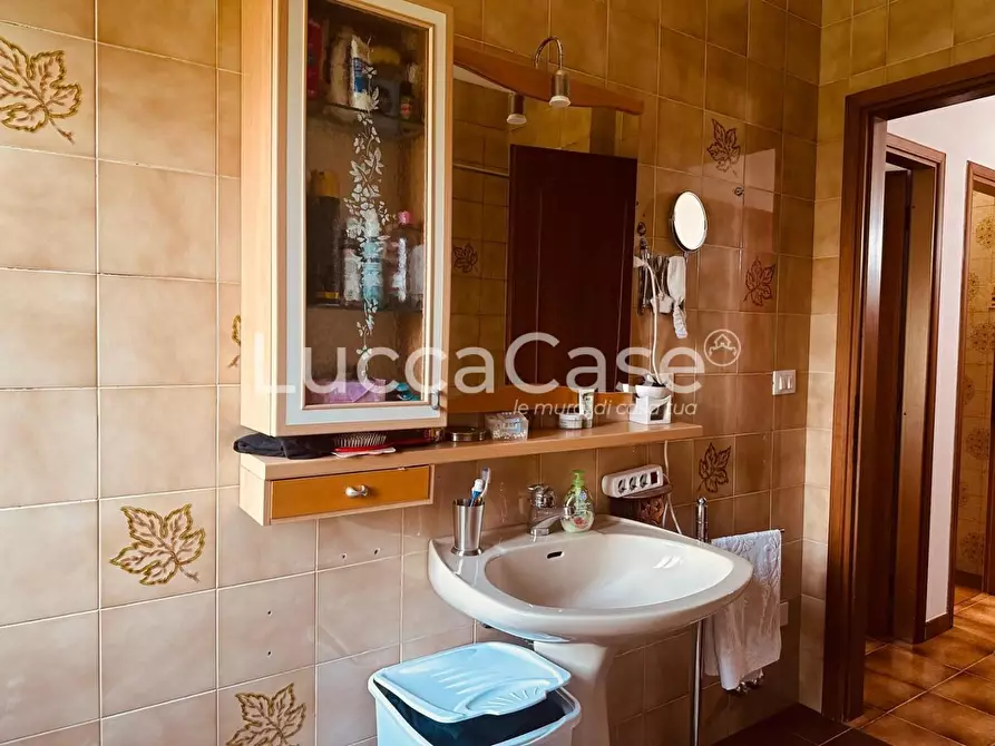 Immagine 12 di Villetta a schiera in vendita  a Barga