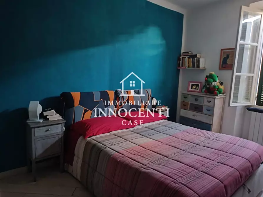 Immagine 1 di Appartamento in vendita  a Montignoso