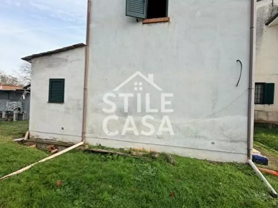 Immagine 19 di Porzione di casa in vendita  a Fucecchio