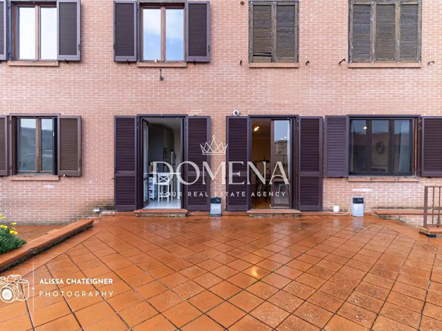 Immagine 41 di Appartamento in vendita  a Siena