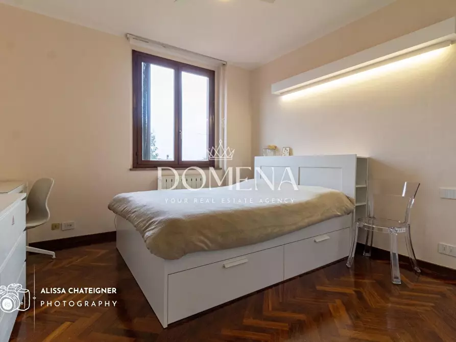 Immagine 37 di Appartamento in vendita  a Siena