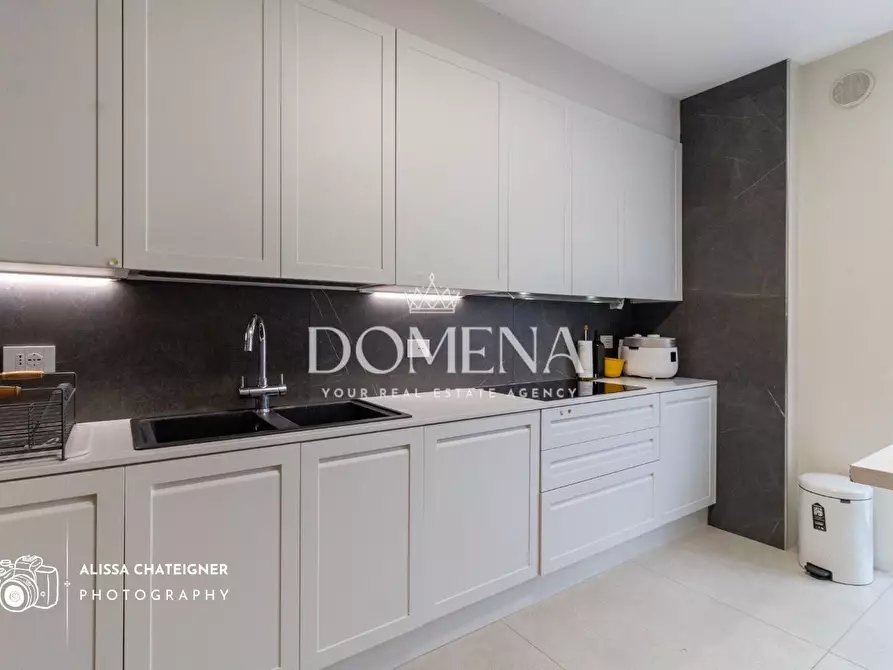 Immagine 24 di Appartamento in vendita  a Siena