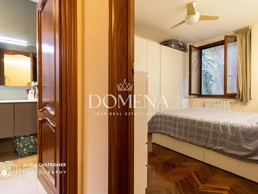 Immagine 14 di Appartamento in vendita  a Siena