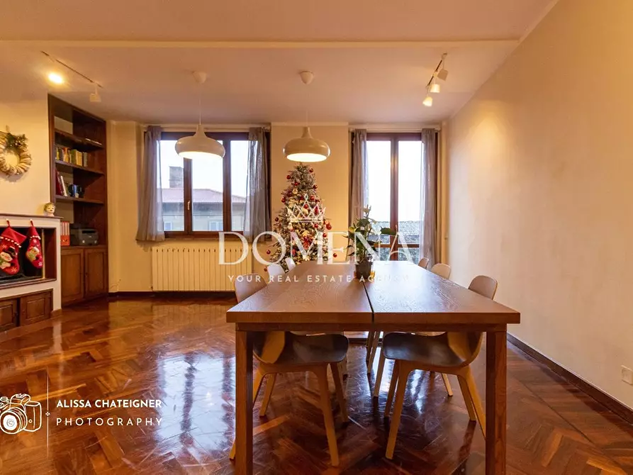 Immagine 2 di Appartamento in vendita  a Siena