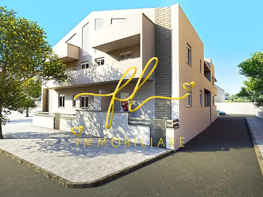 Immagine 5 di Appartamento in vendita  a Cecina