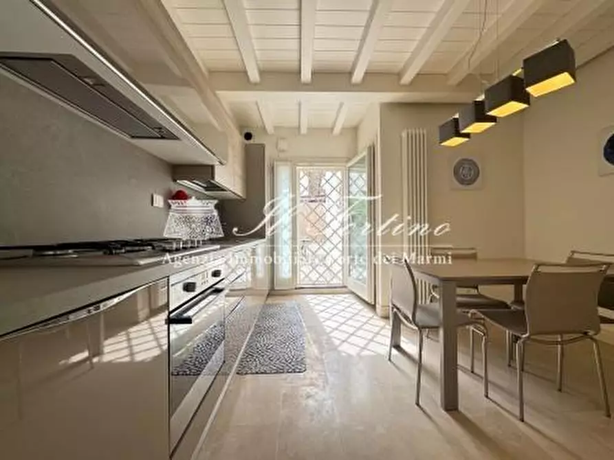 Immagine 4 di Casa bifamiliare in affitto  a Forte Dei Marmi