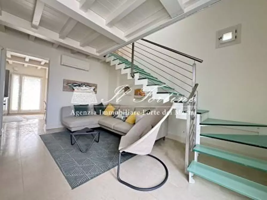 Immagine 2 di Casa bifamiliare in affitto  a Forte Dei Marmi
