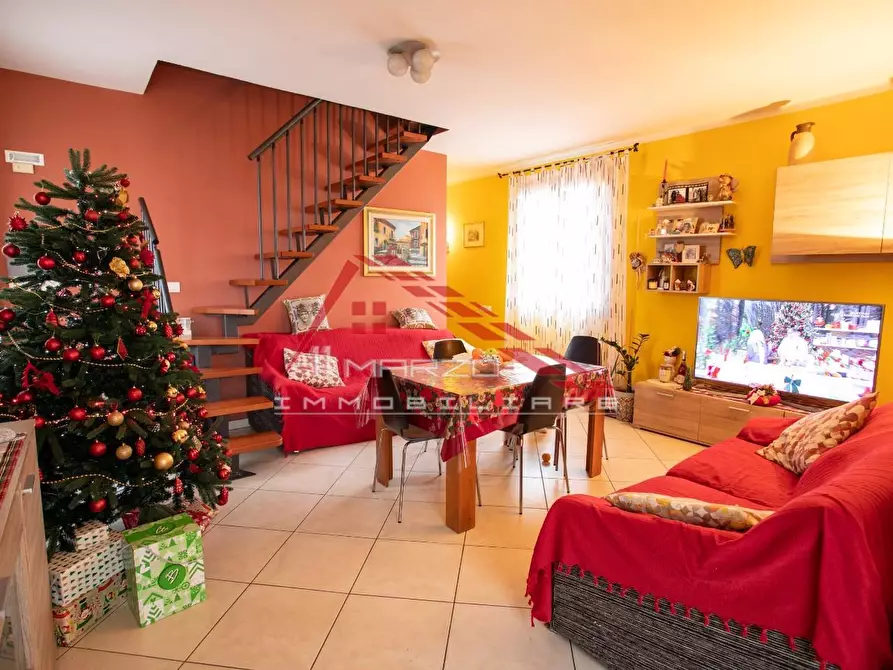 Immagine 11 di Appartamento in vendita  a Ponsacco