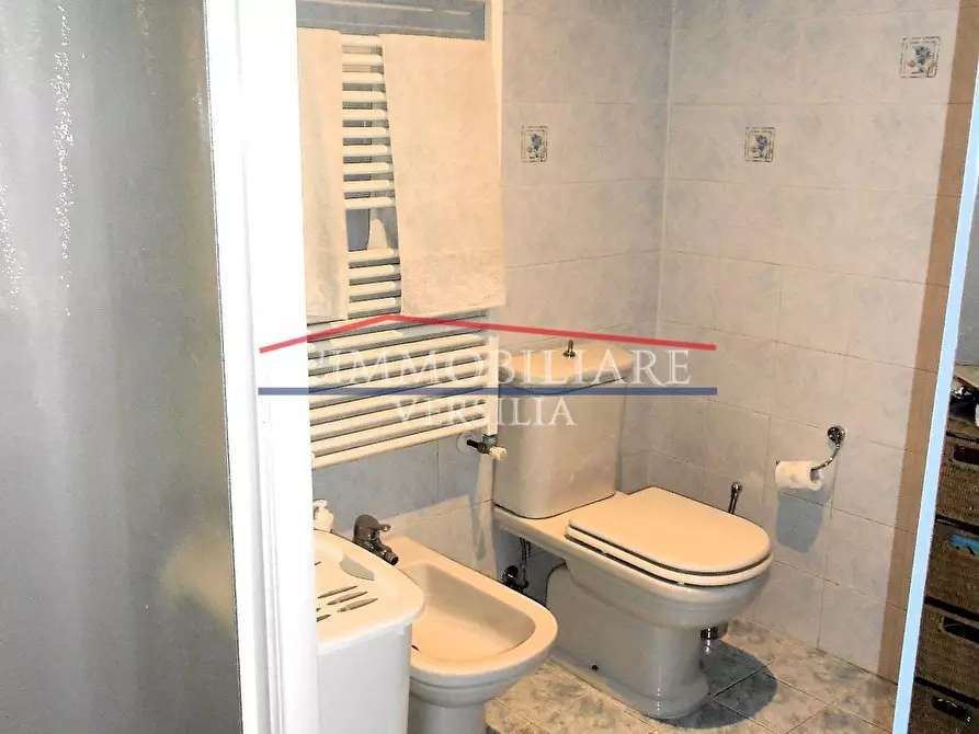 Immagine 34 di Casa bifamiliare in vendita  a Massa