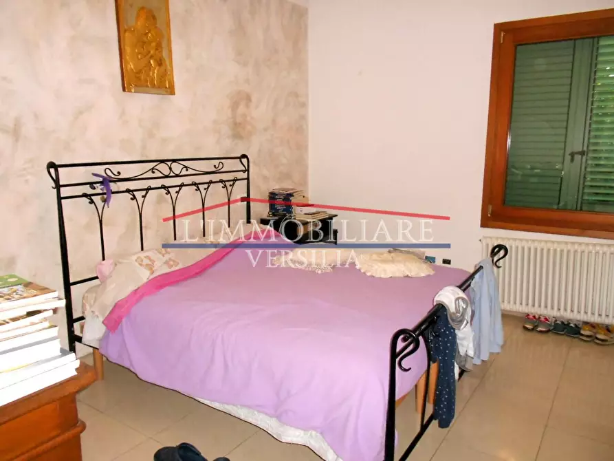 Immagine 28 di Casa bifamiliare in vendita  a Massa