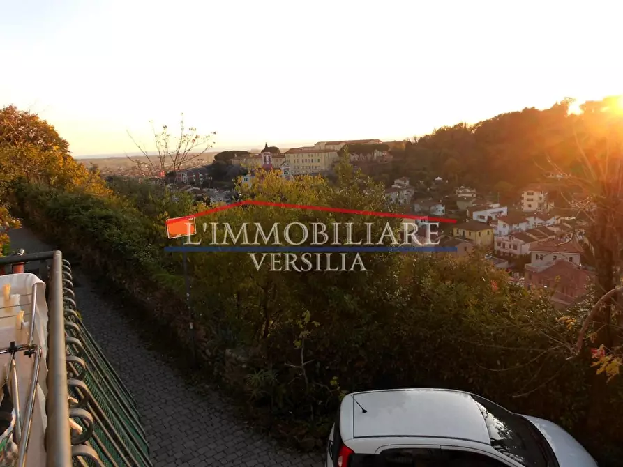 Immagine 25 di Casa bifamiliare in vendita  a Massa