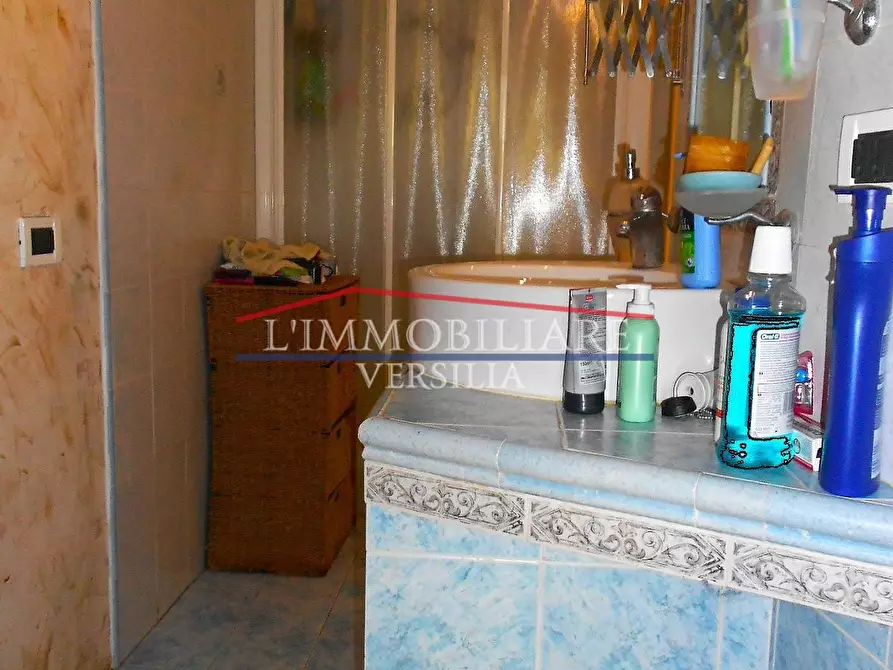 Immagine 33 di Casa bifamiliare in vendita  a Massa