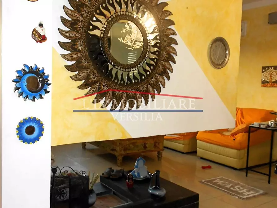 Immagine 13 di Casa bifamiliare in vendita  a Massa