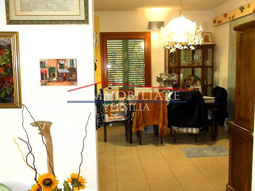 Immagine 11 di Casa bifamiliare in vendita  a Massa