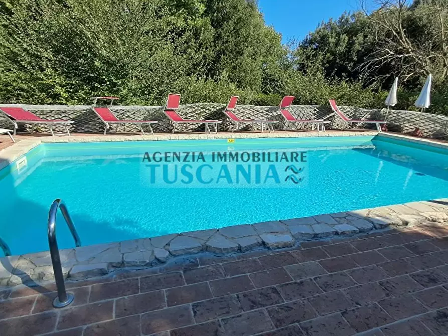 Immagine 34 di Casa colonica in vendita  a Volterra