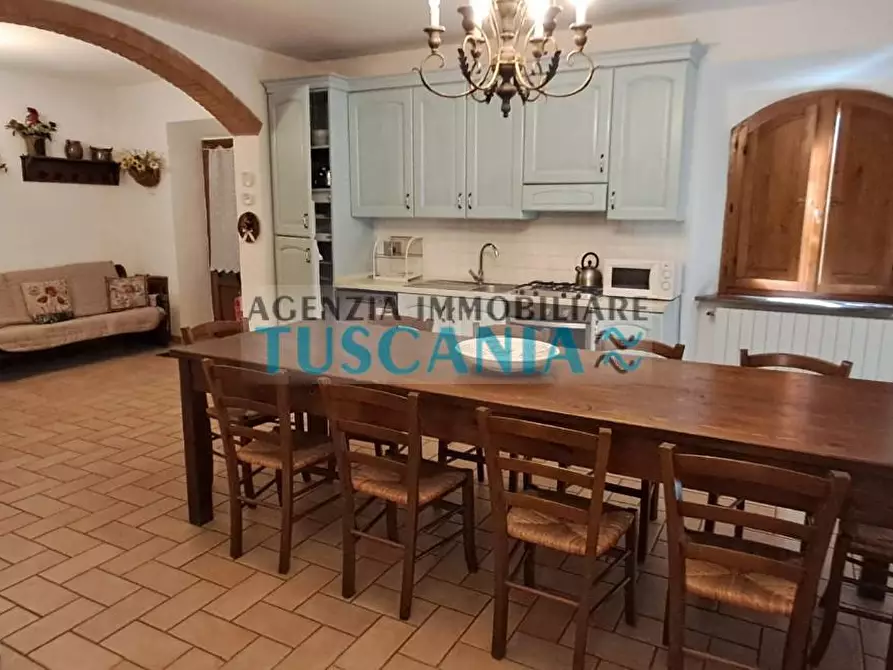 Immagine 9 di Casa colonica in vendita  a Volterra