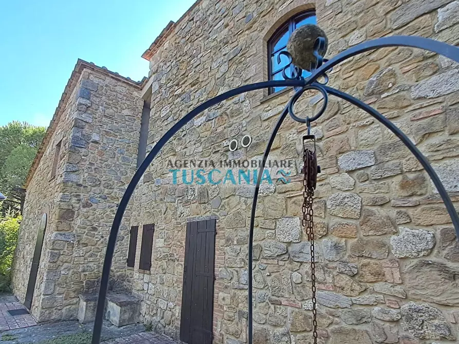 Immagine 5 di Casa colonica in vendita  a Volterra