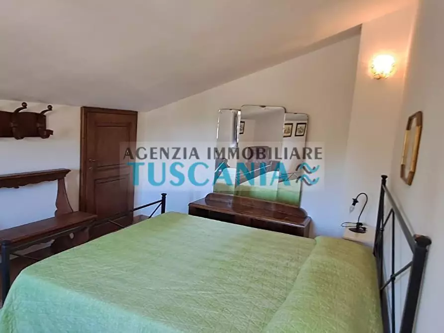 Immagine 25 di Casa colonica in vendita  a Volterra