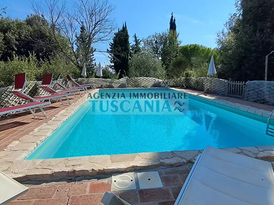 Immagine 41 di Casa colonica in vendita  a Volterra