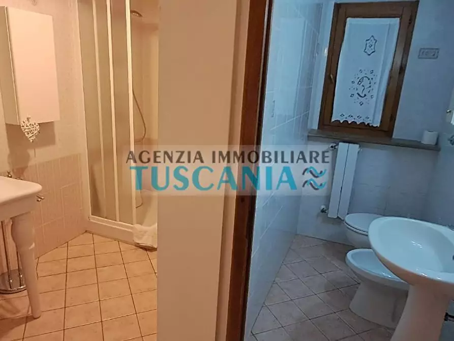 Immagine 13 di Casa colonica in vendita  a Volterra