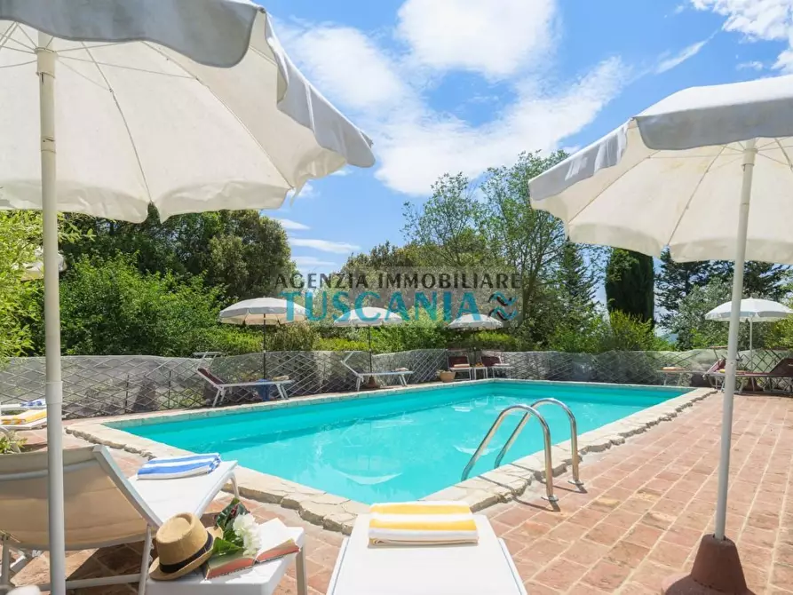 Immagine 30 di Casa colonica in vendita  a Volterra