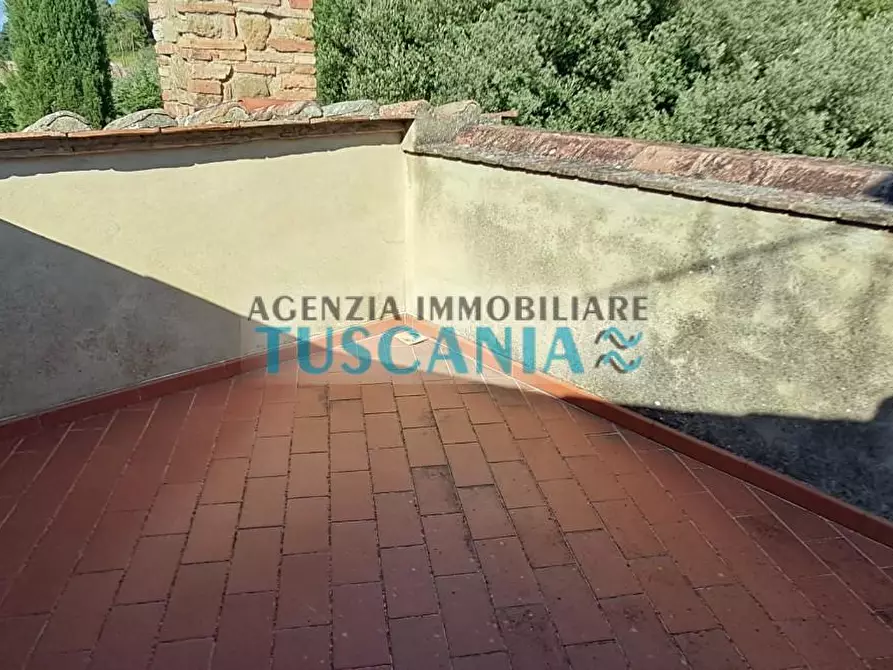 Immagine 26 di Casa colonica in vendita  a Volterra