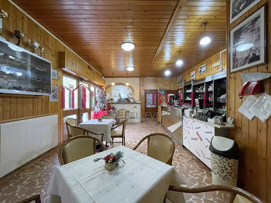 Immagine 10 di Albergo/B&B/Residence in vendita  a Stazzema