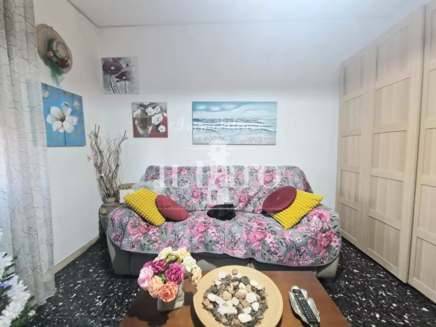 Immagine 11 di Appartamento in vendita  a Campi Bisenzio