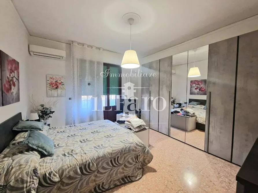 Immagine 19 di Appartamento in vendita  a Campi Bisenzio