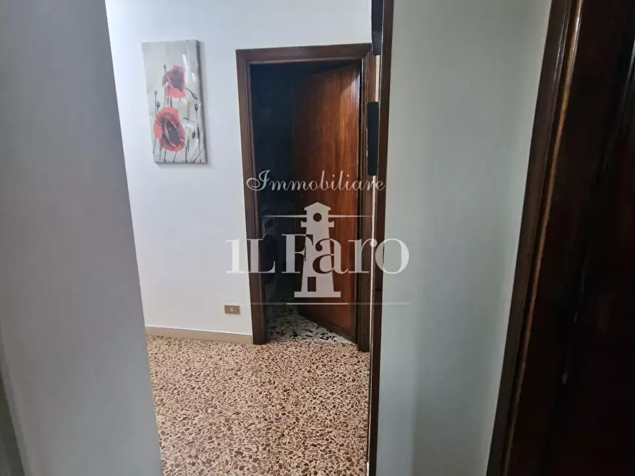 Immagine 15 di Appartamento in vendita  a Campi Bisenzio