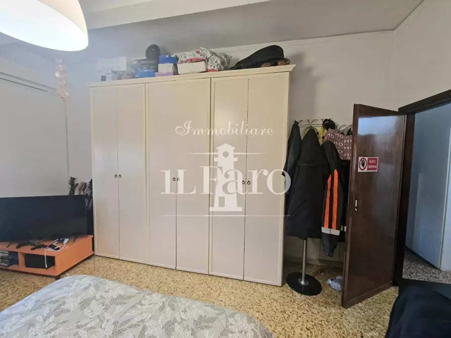 Immagine 25 di Appartamento in vendita  a Campi Bisenzio