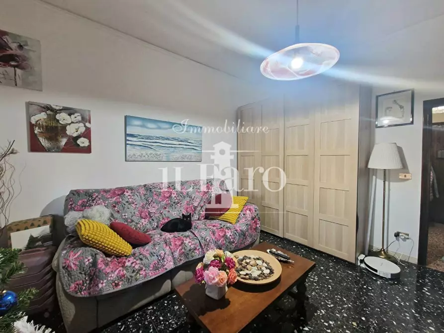 Immagine 12 di Appartamento in vendita  a Campi Bisenzio