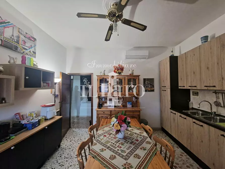 Immagine 5 di Appartamento in vendita  a Campi Bisenzio