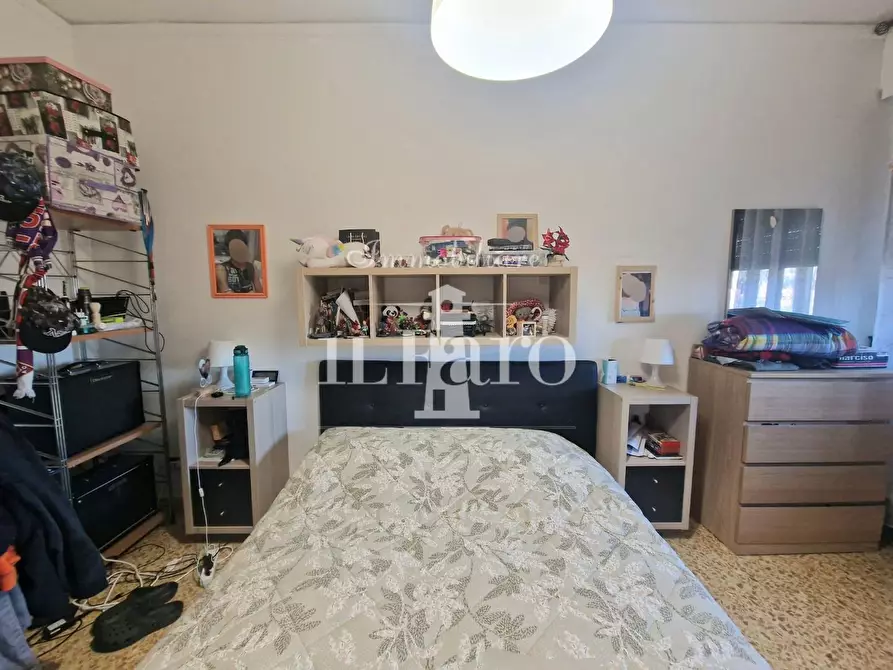 Immagine 23 di Appartamento in vendita  a Campi Bisenzio