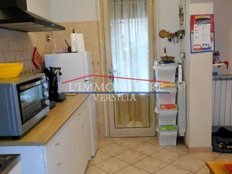 Immagine 20 di Porzione di casa in vendita  a Massa