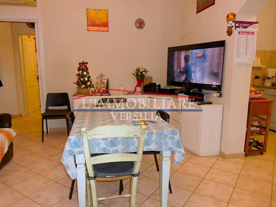 Immagine 14 di Porzione di casa in vendita  a Massa