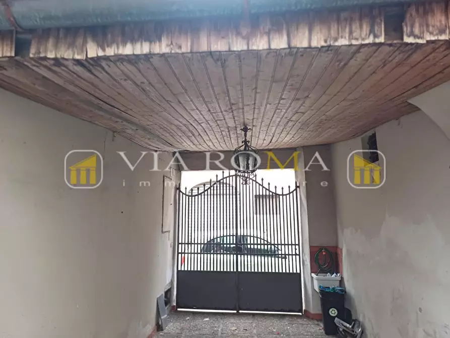 Immagine 4 di Appartamento in vendita  a Lucca