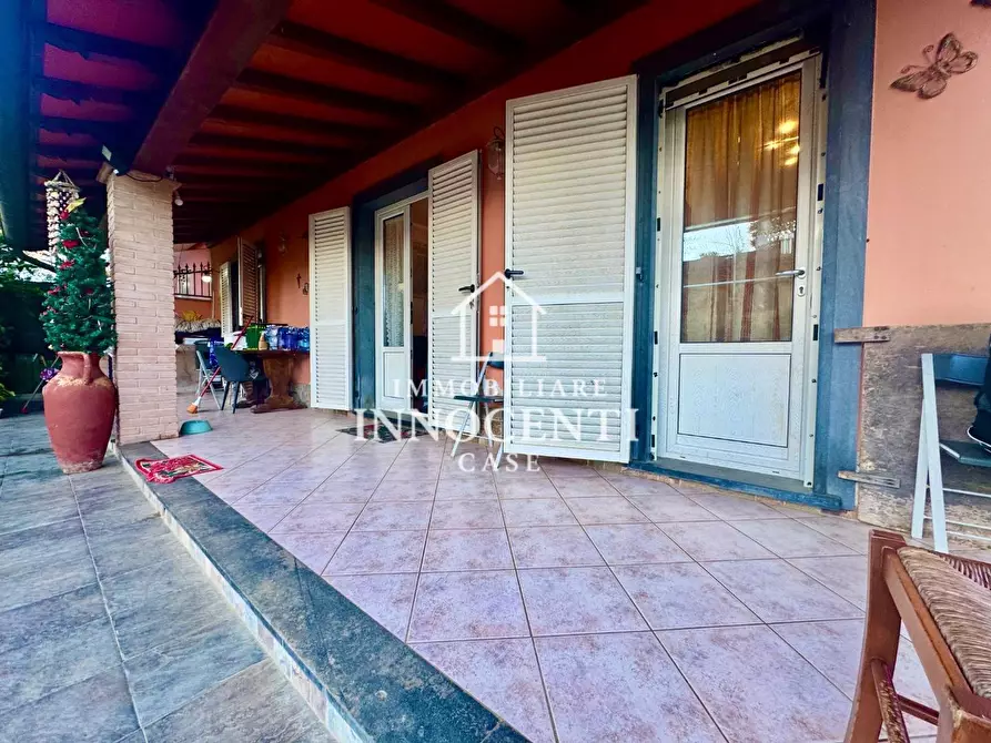 Immagine 11 di Casa bifamiliare in vendita  a Massa