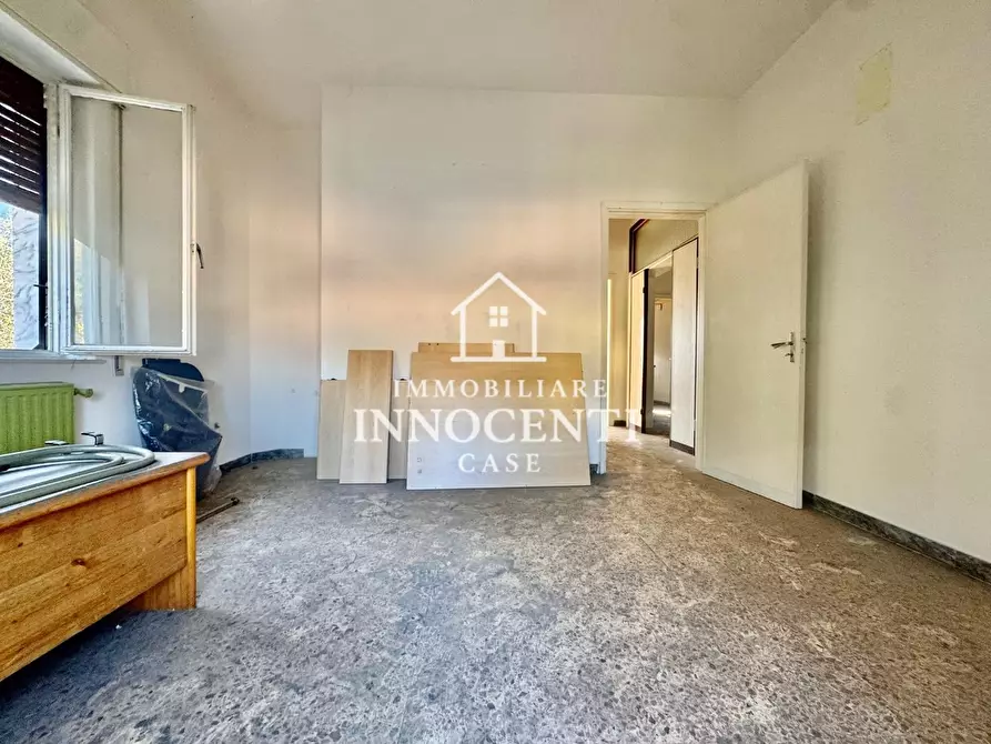 Immagine 26 di Appartamento in vendita  a Massa