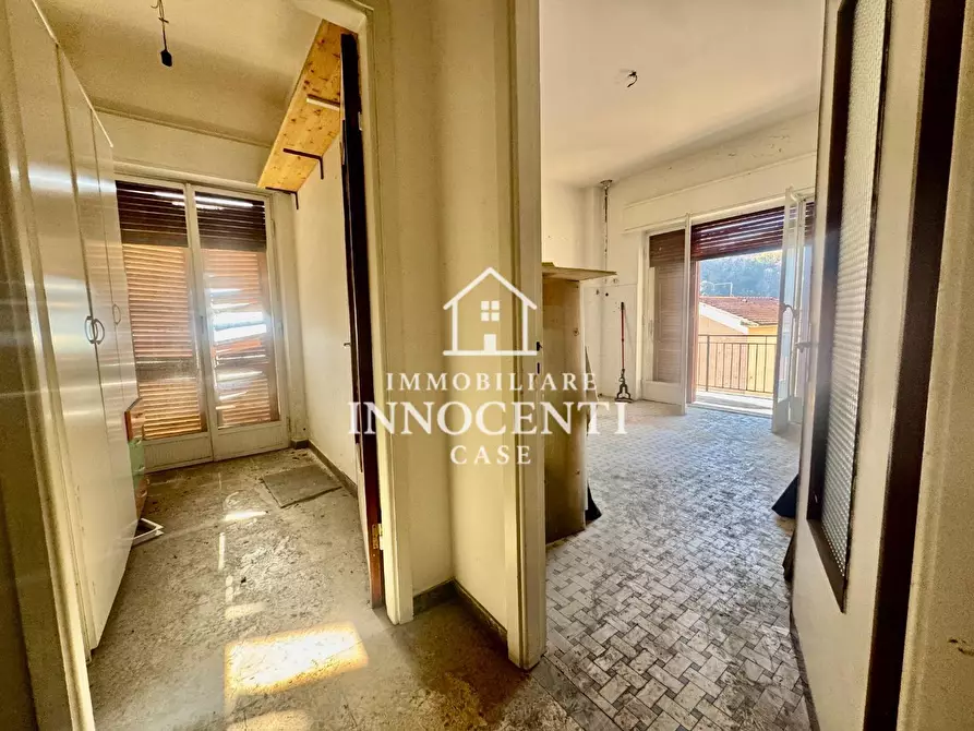 Immagine 27 di Appartamento in vendita  a Massa