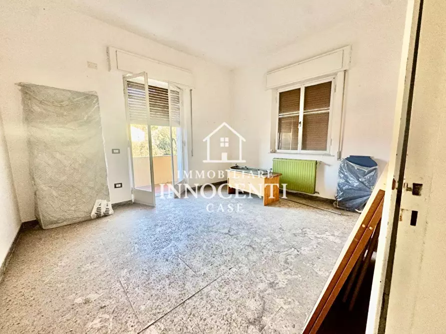 Immagine 25 di Appartamento in vendita  a Massa